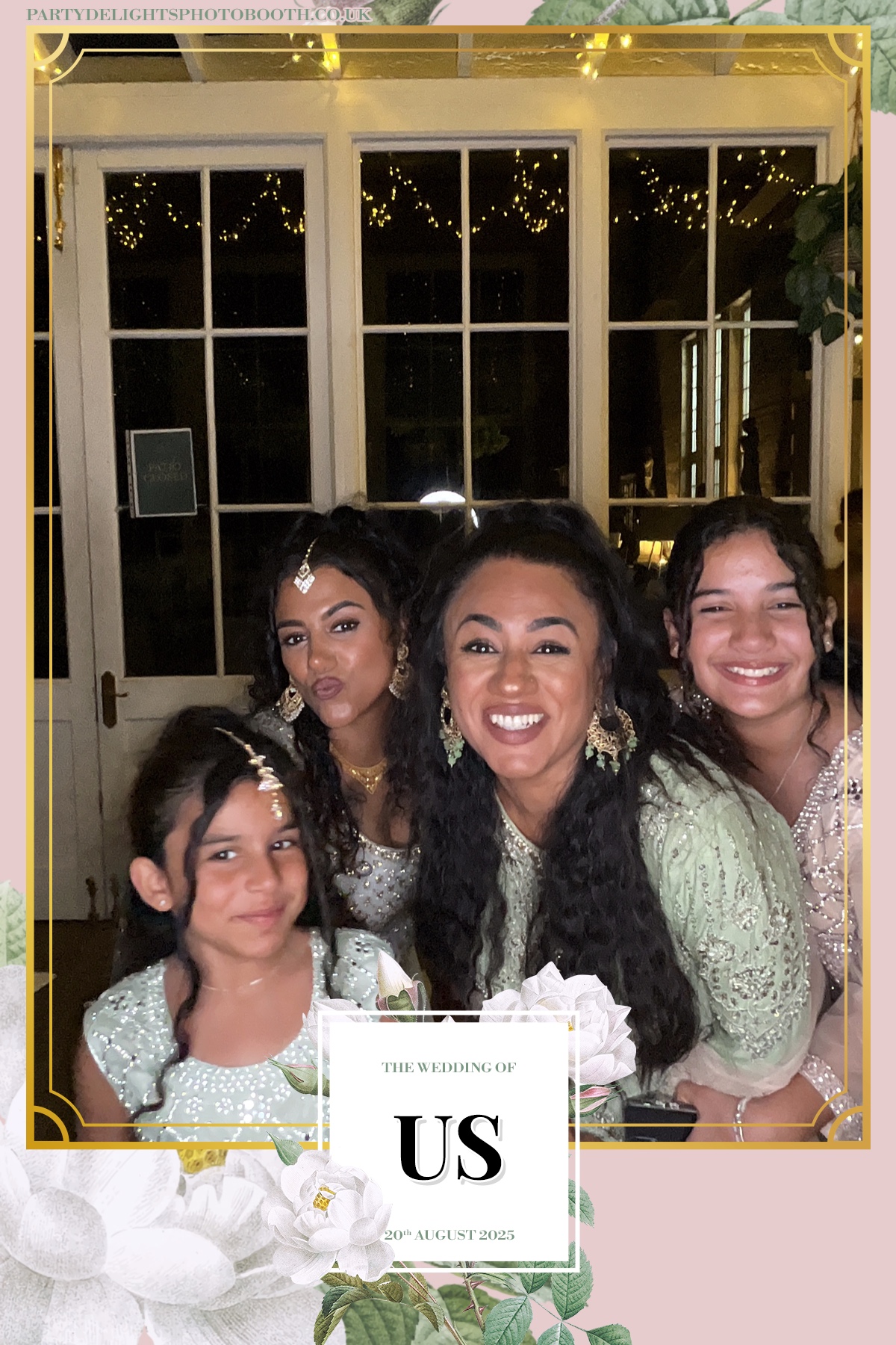 Safa & Usma Wedding | View more photos from the event at gallery.partydelightsphotobooth.co.uk/u/PartyDelightsPhotoBooth/Safa-Usma-Wedding