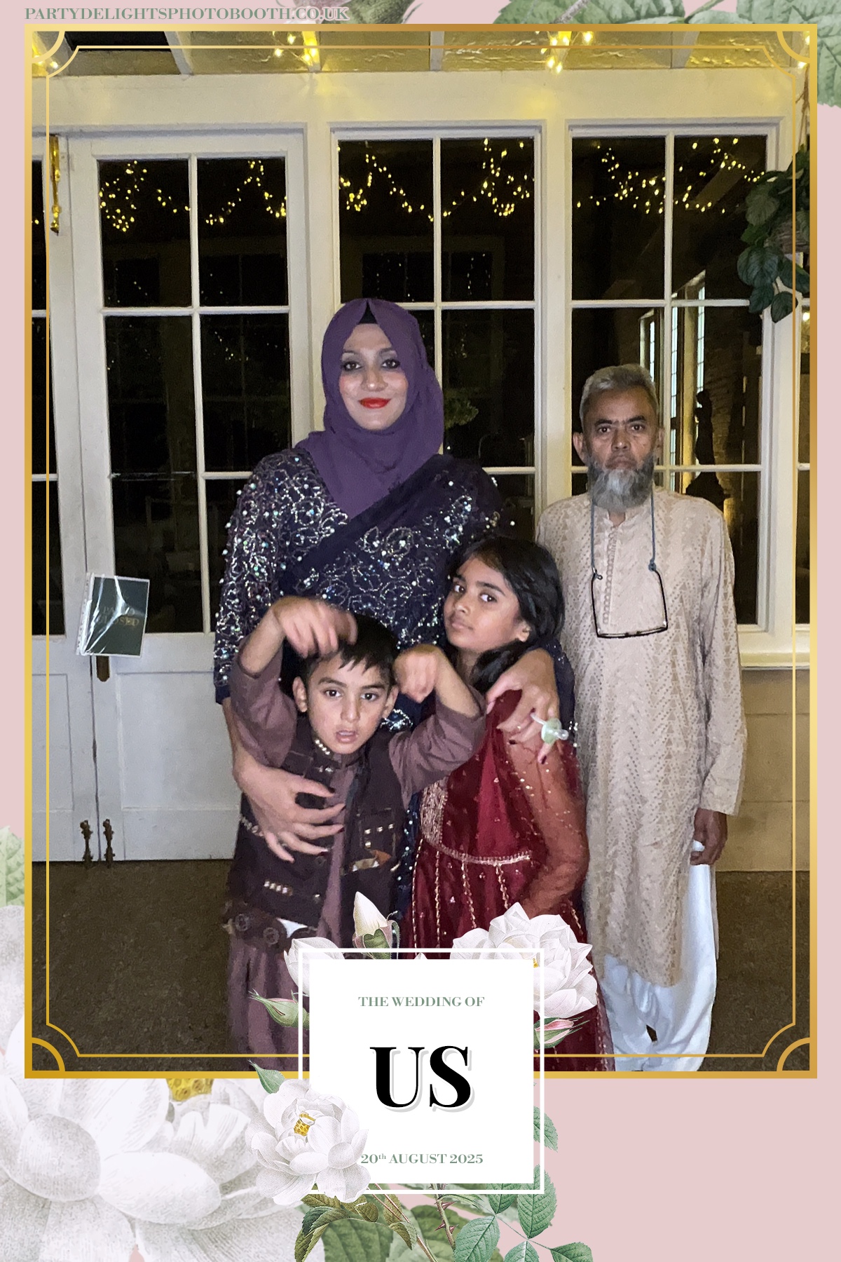 Safa & Usma Wedding | View more photos from the event at gallery.partydelightsphotobooth.co.uk/u/PartyDelightsPhotoBooth/Safa-Usma-Wedding