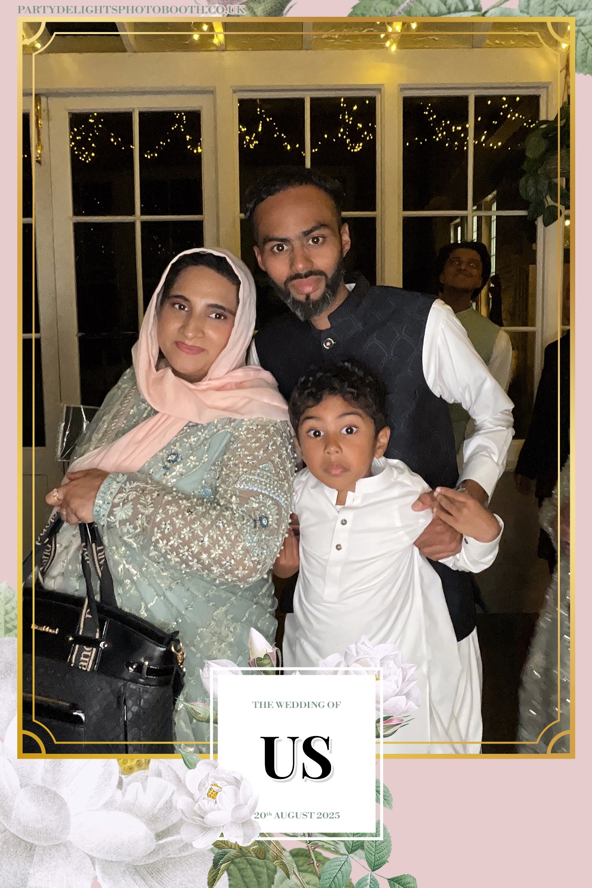 Safa & Usma Wedding | View more photos from the event at gallery.partydelightsphotobooth.co.uk/u/PartyDelightsPhotoBooth/Safa-Usma-Wedding