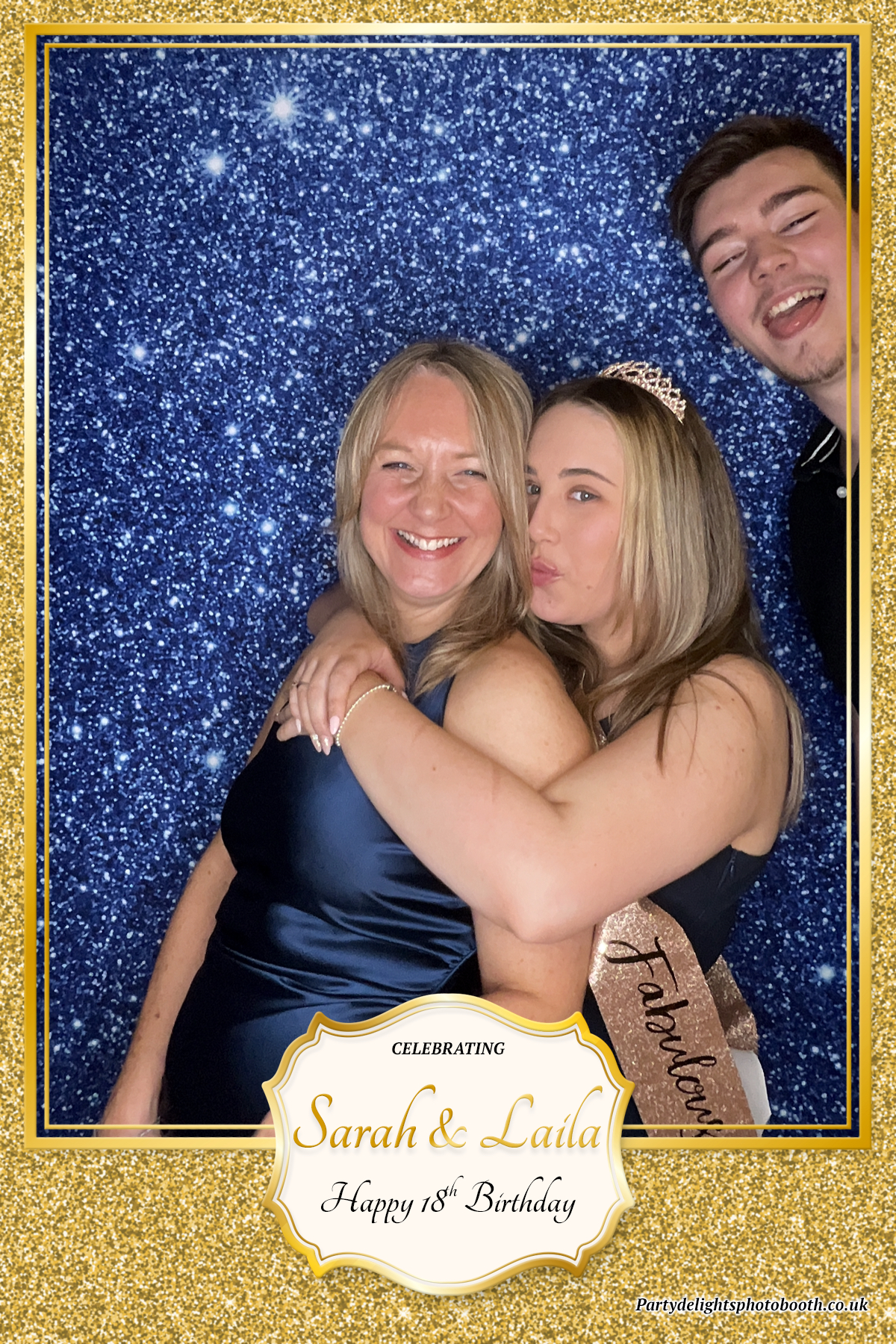 Sarah and Laila's 18th Birthday Party | View more photos from the event at gallery.partydelightsphotobooth.co.uk/u/PartyDelightsPhotoBooth/Sarah-and-Lailas-18th-Birthday-Party