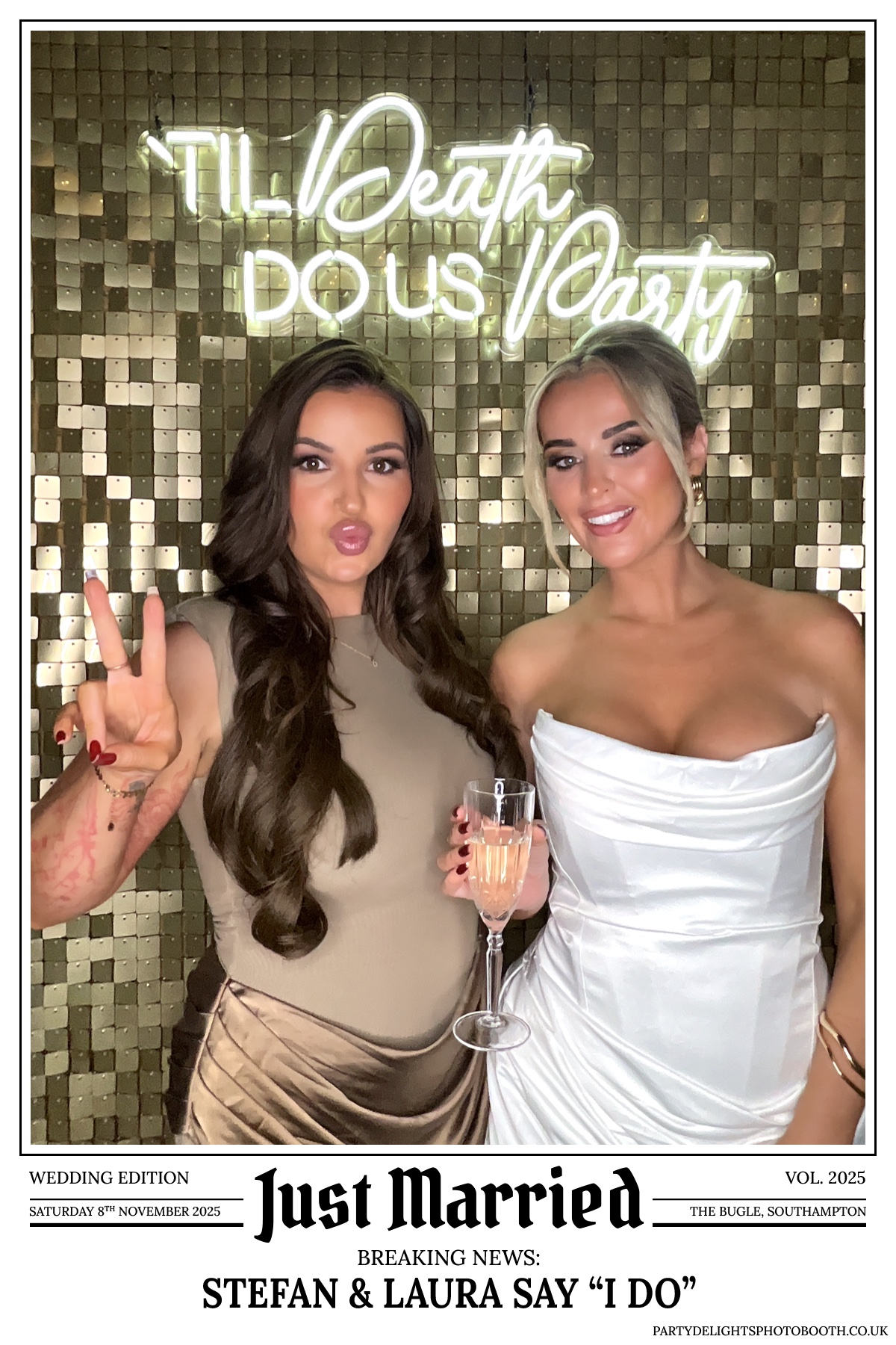 Stefan & Laura's Wedding Reception | View more photos from the event at gallery.partydelightsphotobooth.co.uk/u/PartyDelightsPhotoBooth/Stefan-Lauras-Wedding-Reception