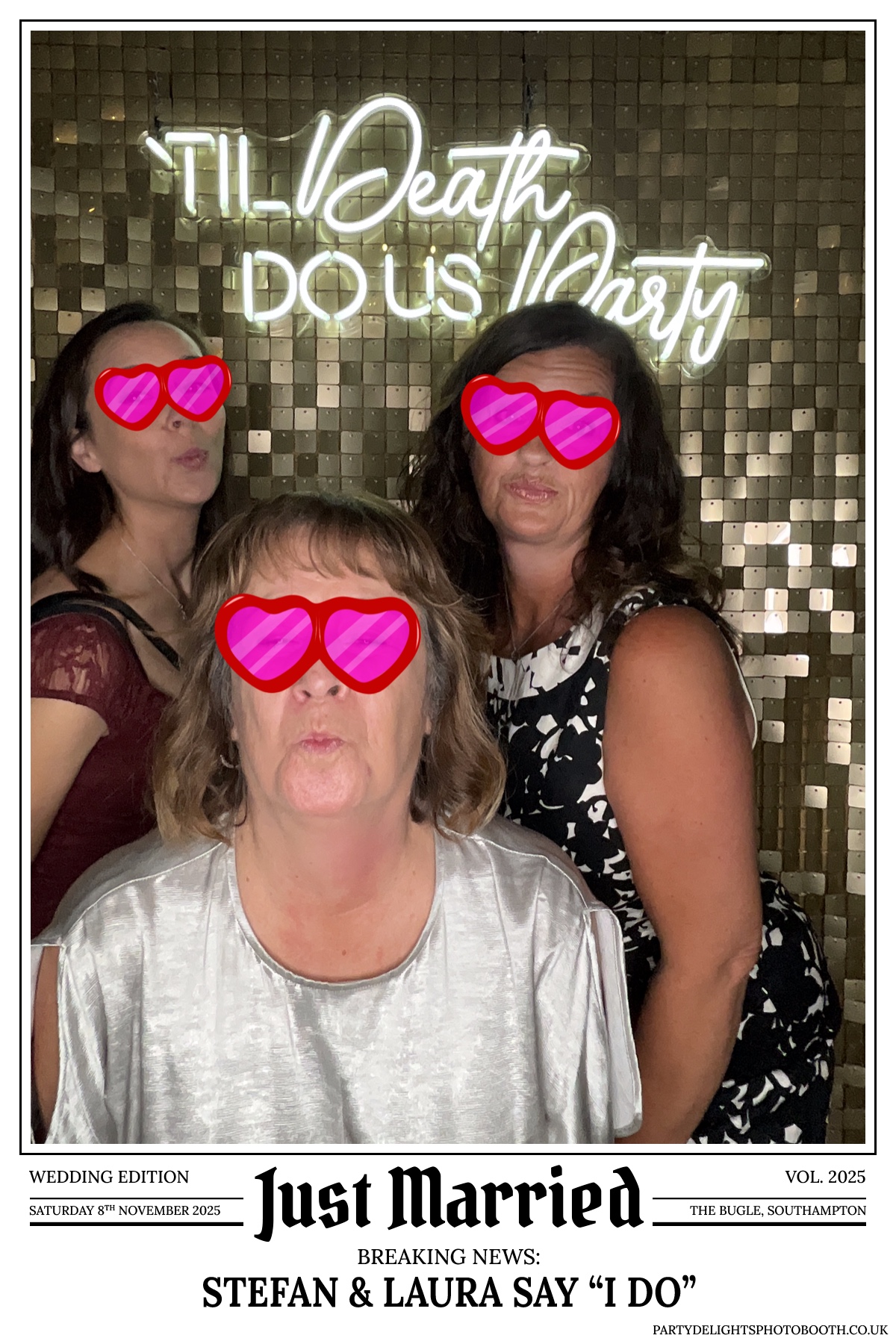 Stefan & Laura's Wedding Reception | View more photos from the event at gallery.partydelightsphotobooth.co.uk/u/PartyDelightsPhotoBooth/Stefan-Lauras-Wedding-Reception