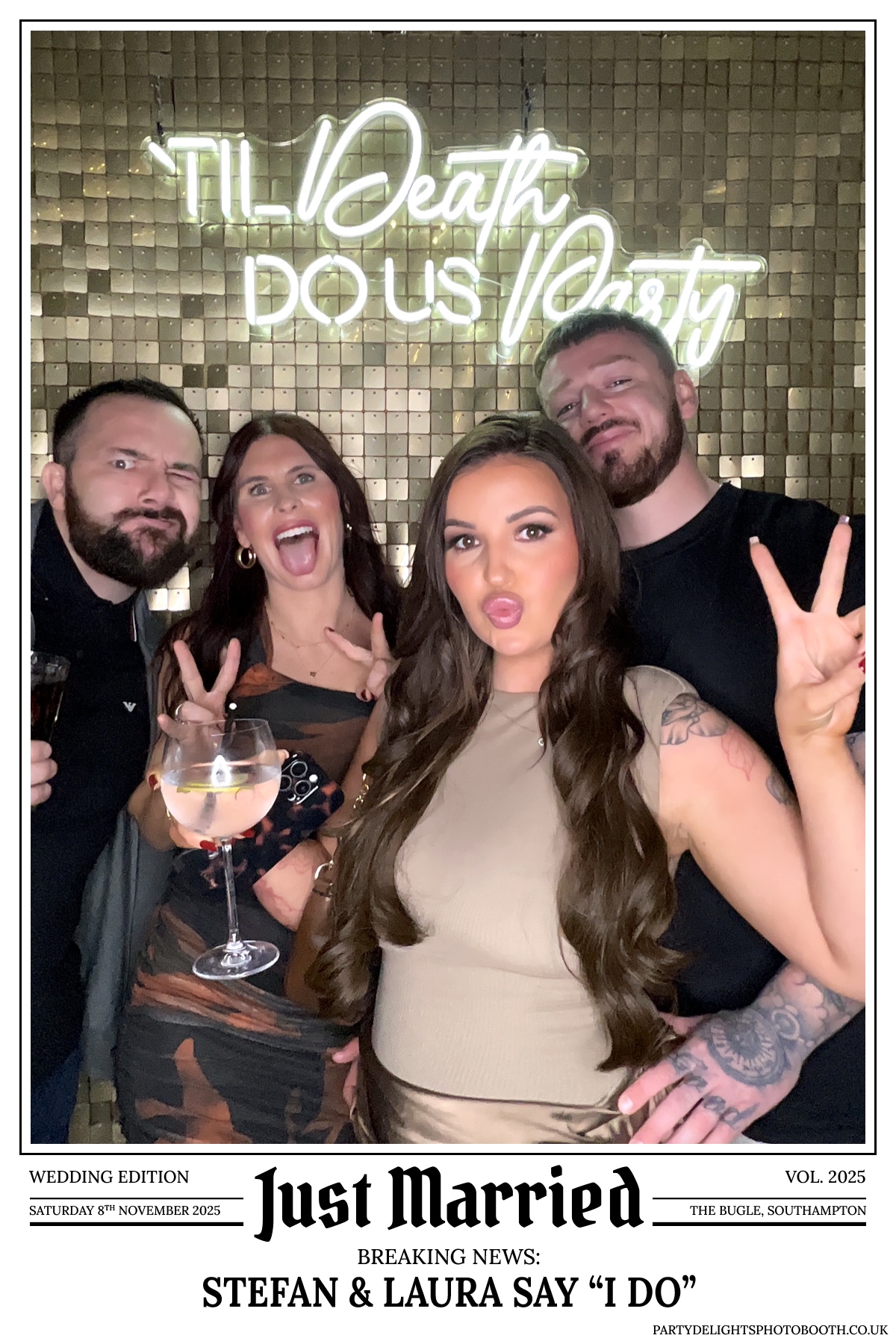 Stefan & Laura's Wedding Reception | View more photos from the event at gallery.partydelightsphotobooth.co.uk/u/PartyDelightsPhotoBooth/Stefan-Lauras-Wedding-Reception