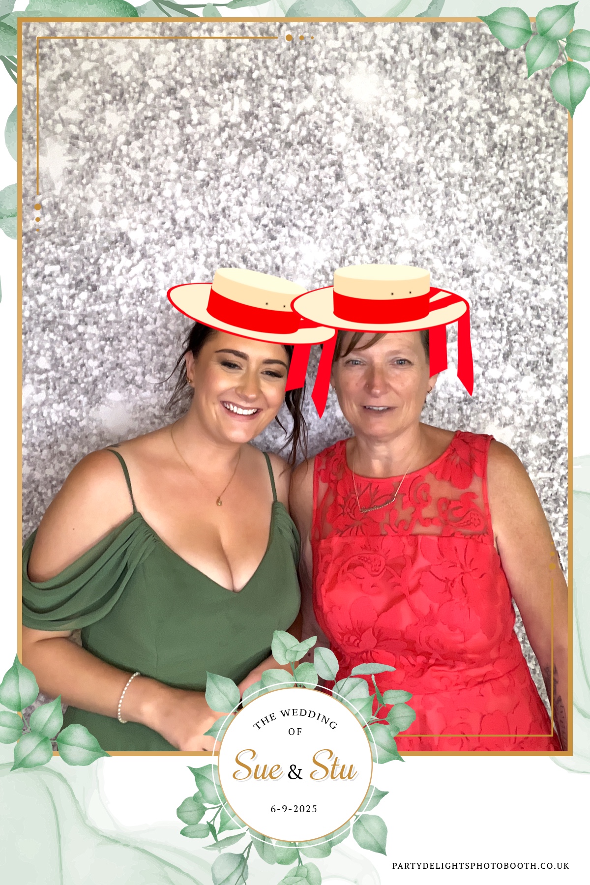 Sue and Stu’s Wedding | View more photos from the event at gallery.partydelightsphotobooth.co.uk/u/PartyDelightsPhotoBooth/Sue-and-Stu’s-Wedding
