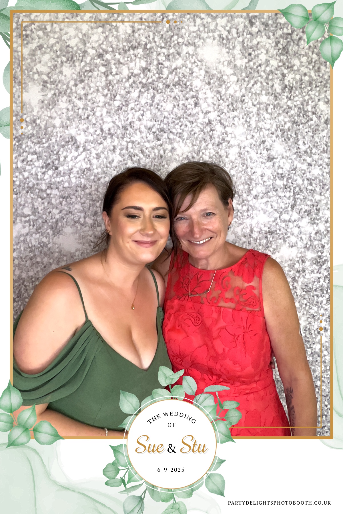 Sue and Stu’s Wedding | View more photos from the event at gallery.partydelightsphotobooth.co.uk/u/PartyDelightsPhotoBooth/Sue-and-Stu’s-Wedding