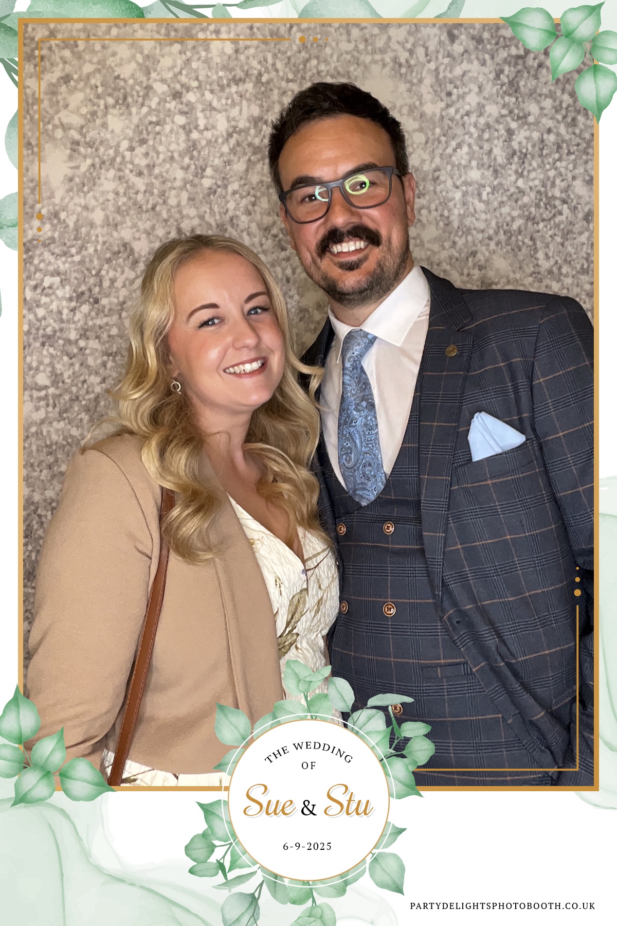 Sue and Stu’s Wedding | View more photos from the event at gallery.partydelightsphotobooth.co.uk/u/PartyDelightsPhotoBooth/Sue-and-Stu’s-Wedding