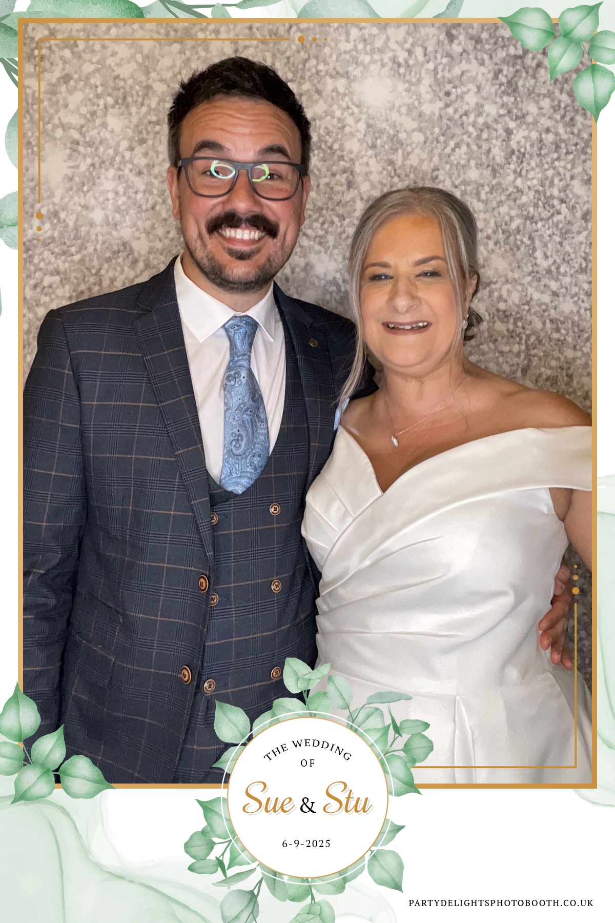 Sue and Stu’s Wedding | View more photos from the event at gallery.partydelightsphotobooth.co.uk/u/PartyDelightsPhotoBooth/Sue-and-Stu’s-Wedding