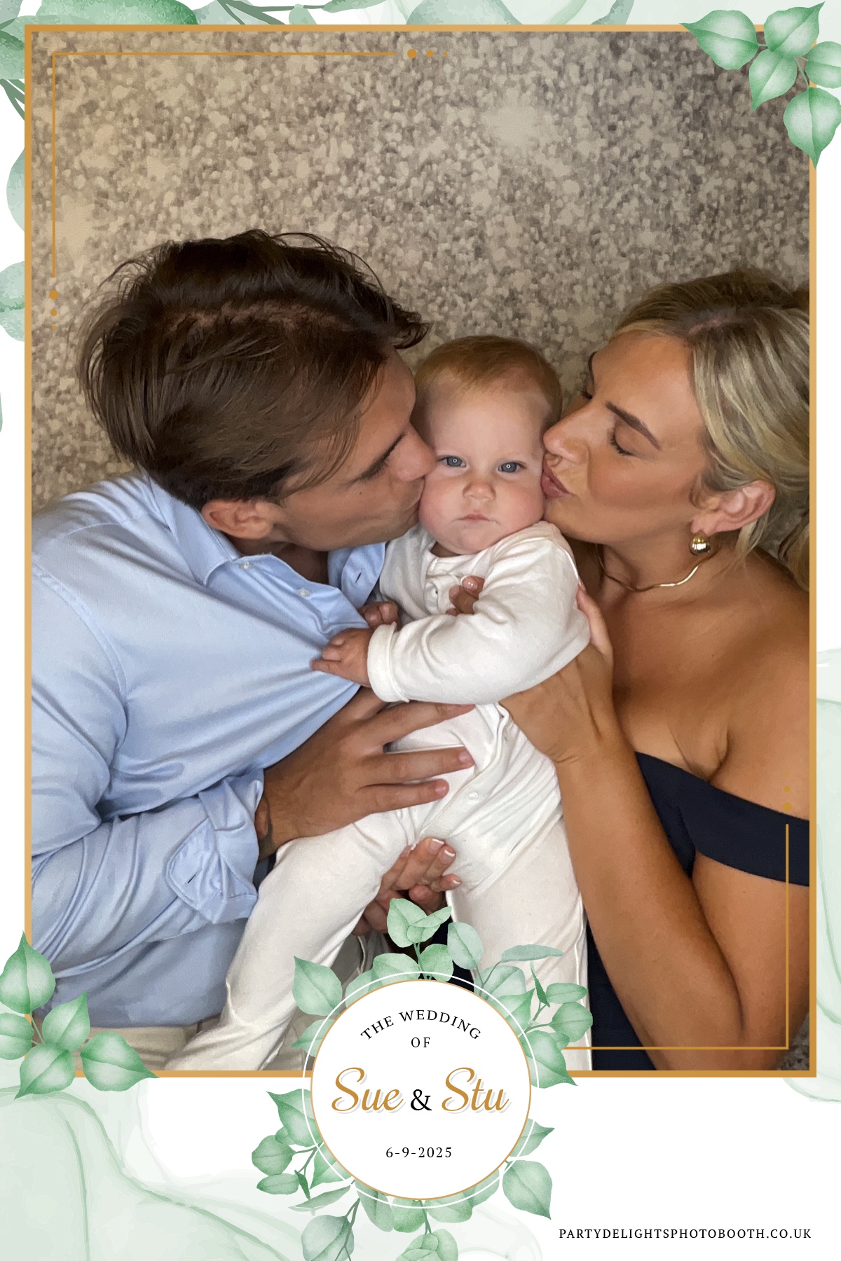 Sue and Stu’s Wedding | View more photos from the event at gallery.partydelightsphotobooth.co.uk/u/PartyDelightsPhotoBooth/Sue-and-Stu’s-Wedding