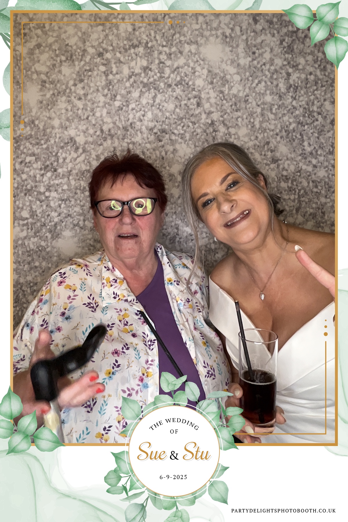 Sue and Stu’s Wedding | View more photos from the event at gallery.partydelightsphotobooth.co.uk/u/PartyDelightsPhotoBooth/Sue-and-Stu’s-Wedding