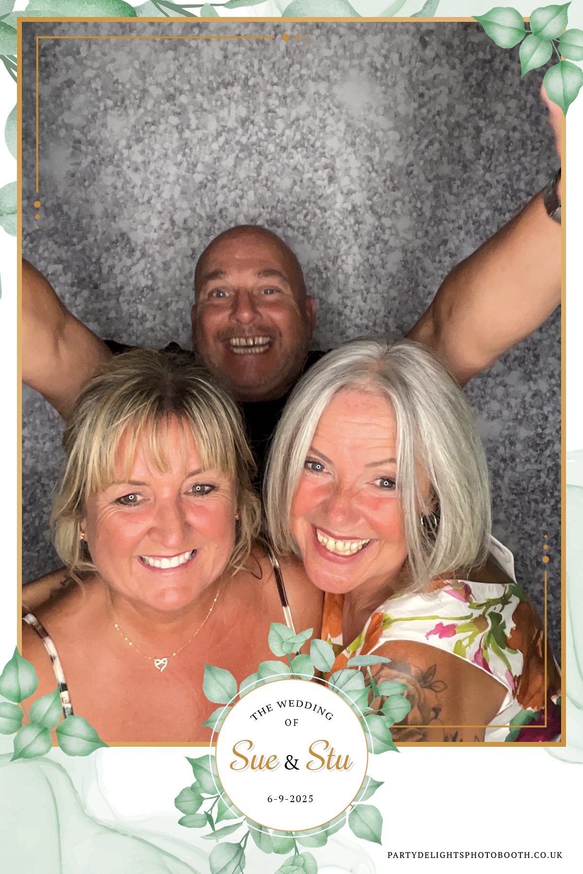 Sue and Stu’s Wedding | View more photos from the event at gallery.partydelightsphotobooth.co.uk/u/PartyDelightsPhotoBooth/Sue-and-Stu’s-Wedding