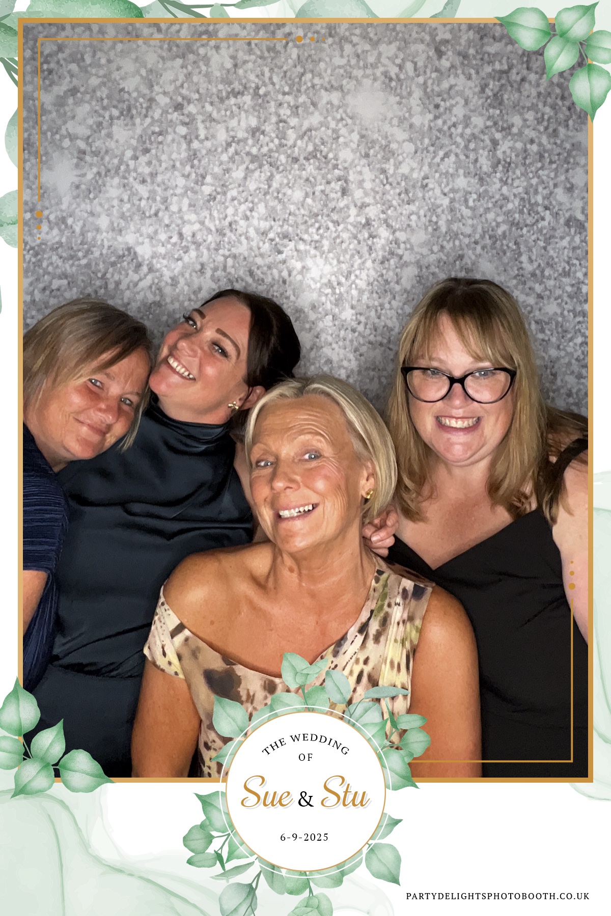 Sue and Stu’s Wedding | View more photos from the event at gallery.partydelightsphotobooth.co.uk/u/PartyDelightsPhotoBooth/Sue-and-Stu’s-Wedding