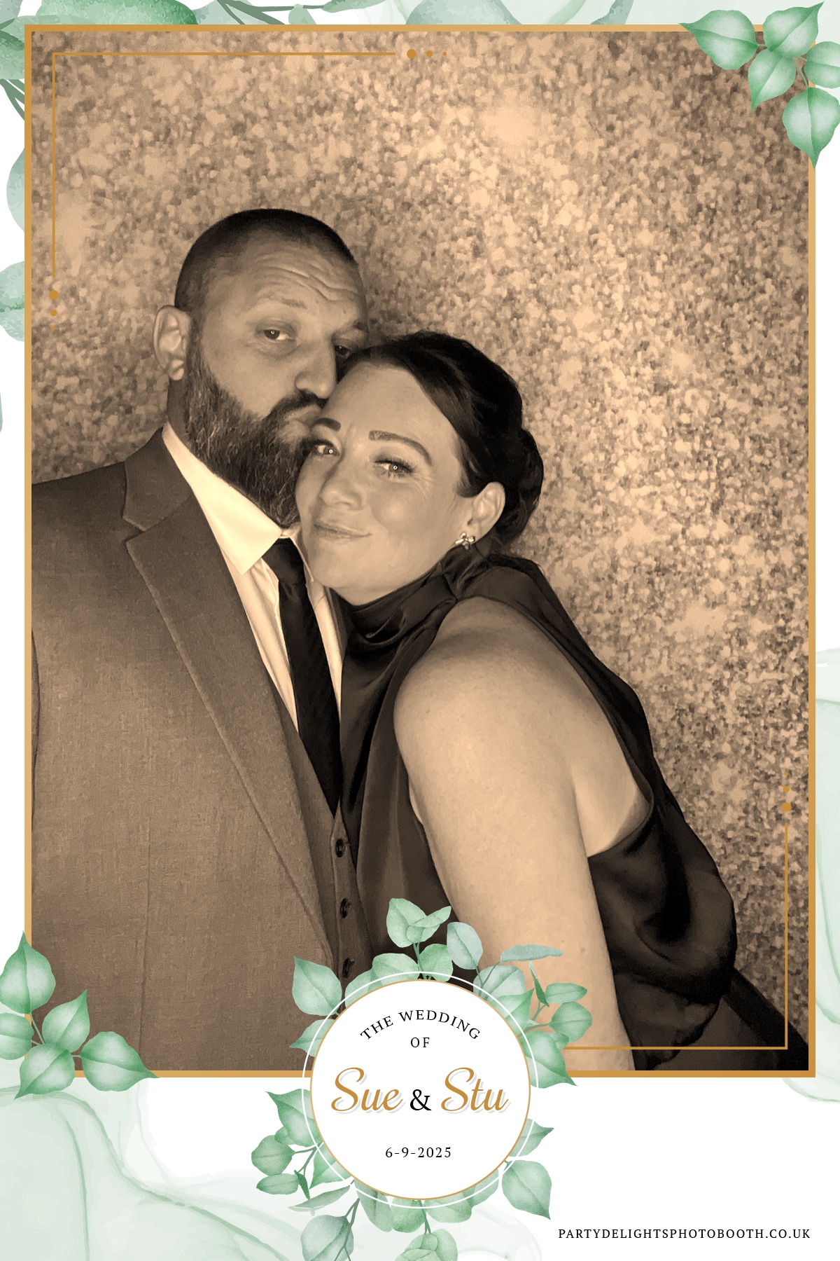 Sue and Stu’s Wedding | View more photos from the event at gallery.partydelightsphotobooth.co.uk/u/PartyDelightsPhotoBooth/Sue-and-Stu’s-Wedding