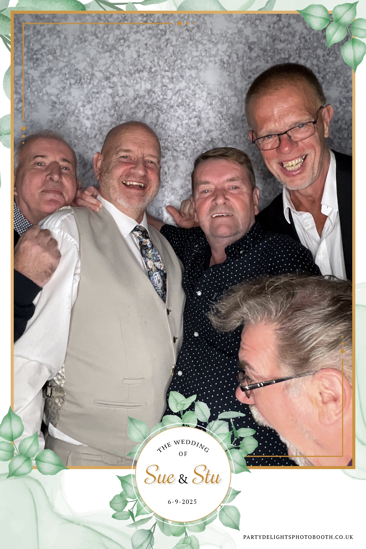 Sue and Stu’s Wedding | View more photos from the event at gallery.partydelightsphotobooth.co.uk/u/PartyDelightsPhotoBooth/Sue-and-Stu’s-Wedding