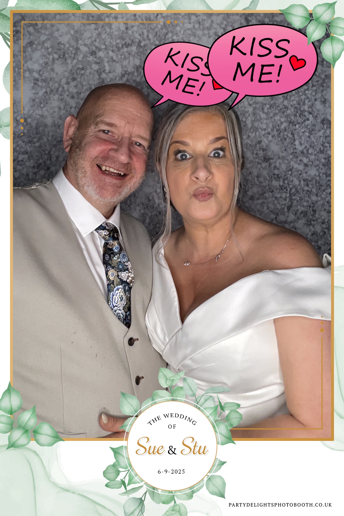Sue and Stu’s Wedding | View more photos from the event at gallery.partydelightsphotobooth.co.uk/u/PartyDelightsPhotoBooth/Sue-and-Stu’s-Wedding