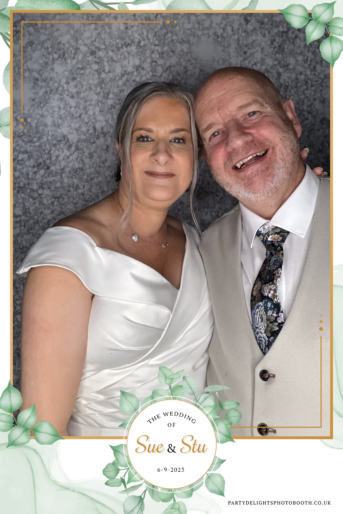 Sue and Stu’s Wedding | View more photos from the event at gallery.partydelightsphotobooth.co.uk/u/PartyDelightsPhotoBooth/Sue-and-Stu’s-Wedding
