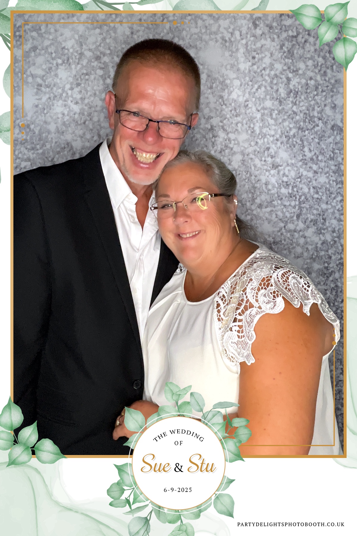 Sue and Stu’s Wedding | View more photos from the event at gallery.partydelightsphotobooth.co.uk/u/PartyDelightsPhotoBooth/Sue-and-Stu’s-Wedding