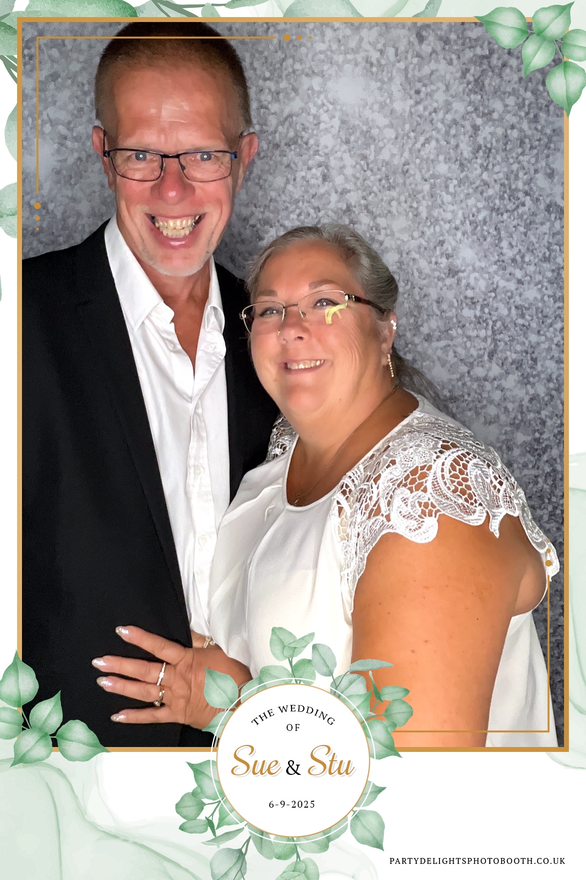 Sue and Stu’s Wedding | View more photos from the event at gallery.partydelightsphotobooth.co.uk/u/PartyDelightsPhotoBooth/Sue-and-Stu’s-Wedding