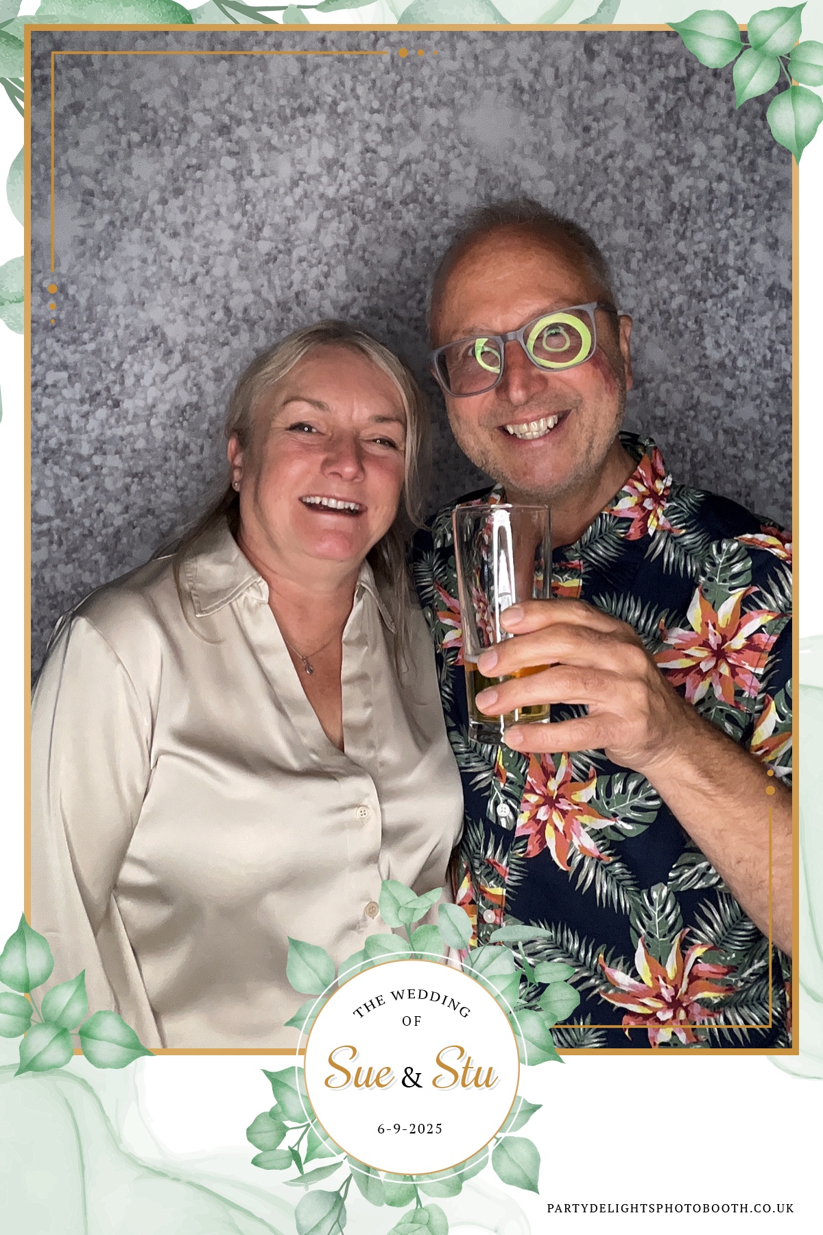 Sue and Stu’s Wedding | View more photos from the event at gallery.partydelightsphotobooth.co.uk/u/PartyDelightsPhotoBooth/Sue-and-Stu’s-Wedding