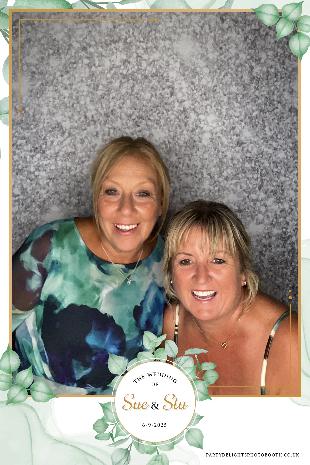 Sue and Stu’s Wedding | View more photos from the event at gallery.partydelightsphotobooth.co.uk/u/PartyDelightsPhotoBooth/Sue-and-Stu’s-Wedding