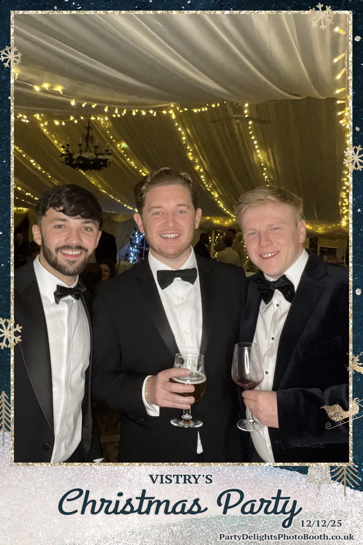 Vistry Christmas Party 2025 | View more photos from the event at gallery.partydelightsphotobooth.co.uk/u/PartyDelightsPhotoBooth/Vistry-Christmas-Party-2025