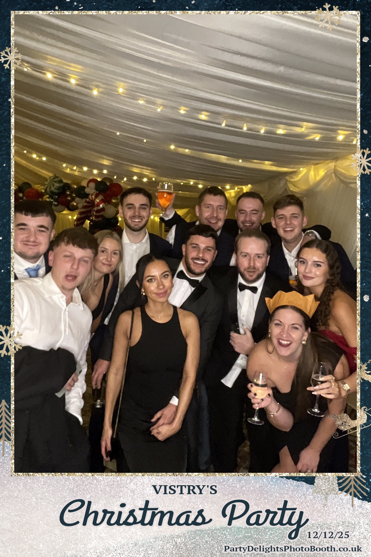 Vistry Christmas Party 2025 | View more photos from the event at gallery.partydelightsphotobooth.co.uk/u/PartyDelightsPhotoBooth/Vistry-Christmas-Party-2025