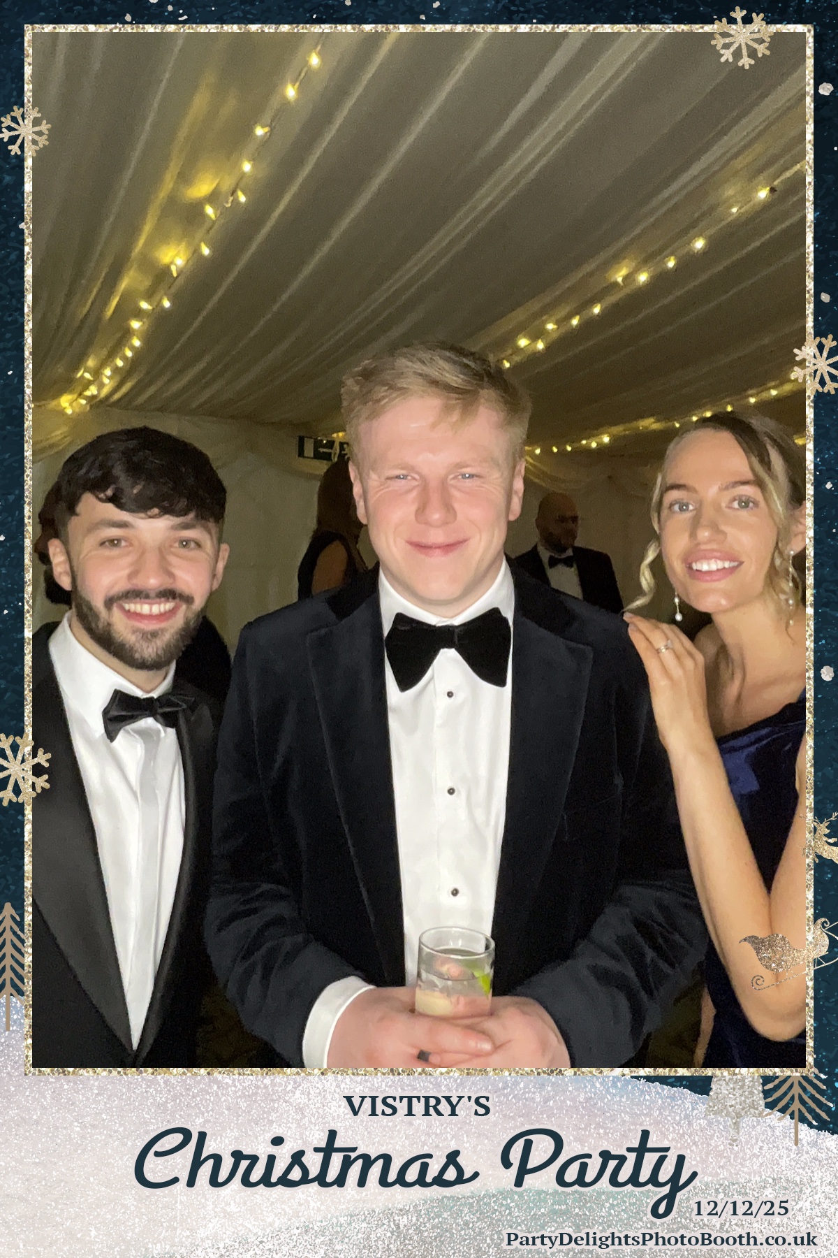 Vistry Christmas Party 2025 | View more photos from the event at gallery.partydelightsphotobooth.co.uk/u/PartyDelightsPhotoBooth/Vistry-Christmas-Party-2025