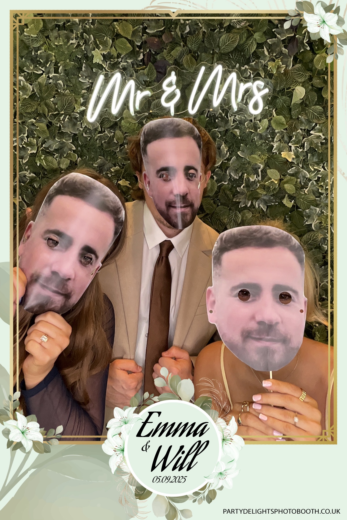 Will & Emma’s Wedding | View more photos from the event at gallery.partydelightsphotobooth.co.uk/u/PartyDelightsPhotoBooth/Will-Emma’s-Wedding