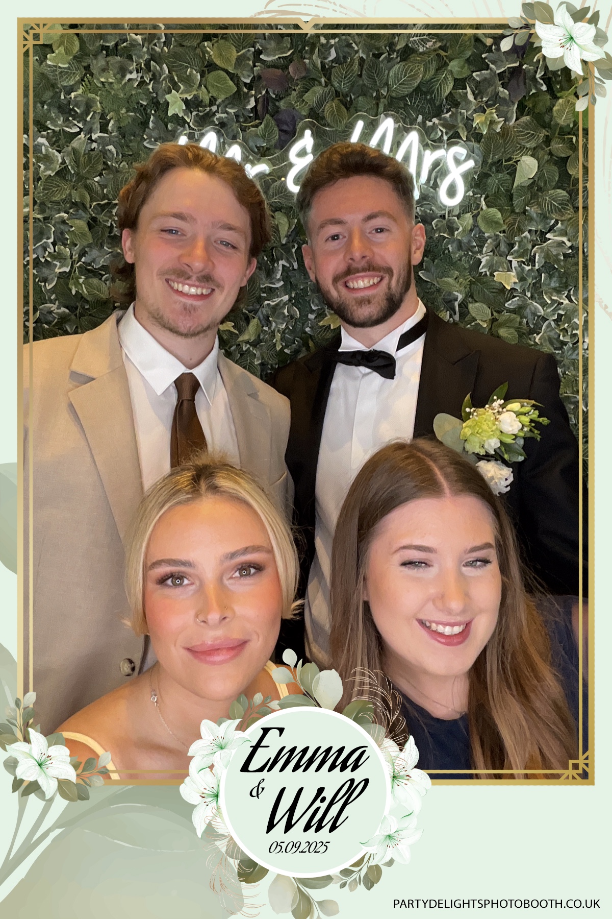 Will & Emma’s Wedding | View more photos from the event at gallery.partydelightsphotobooth.co.uk/u/PartyDelightsPhotoBooth/Will-Emma’s-Wedding