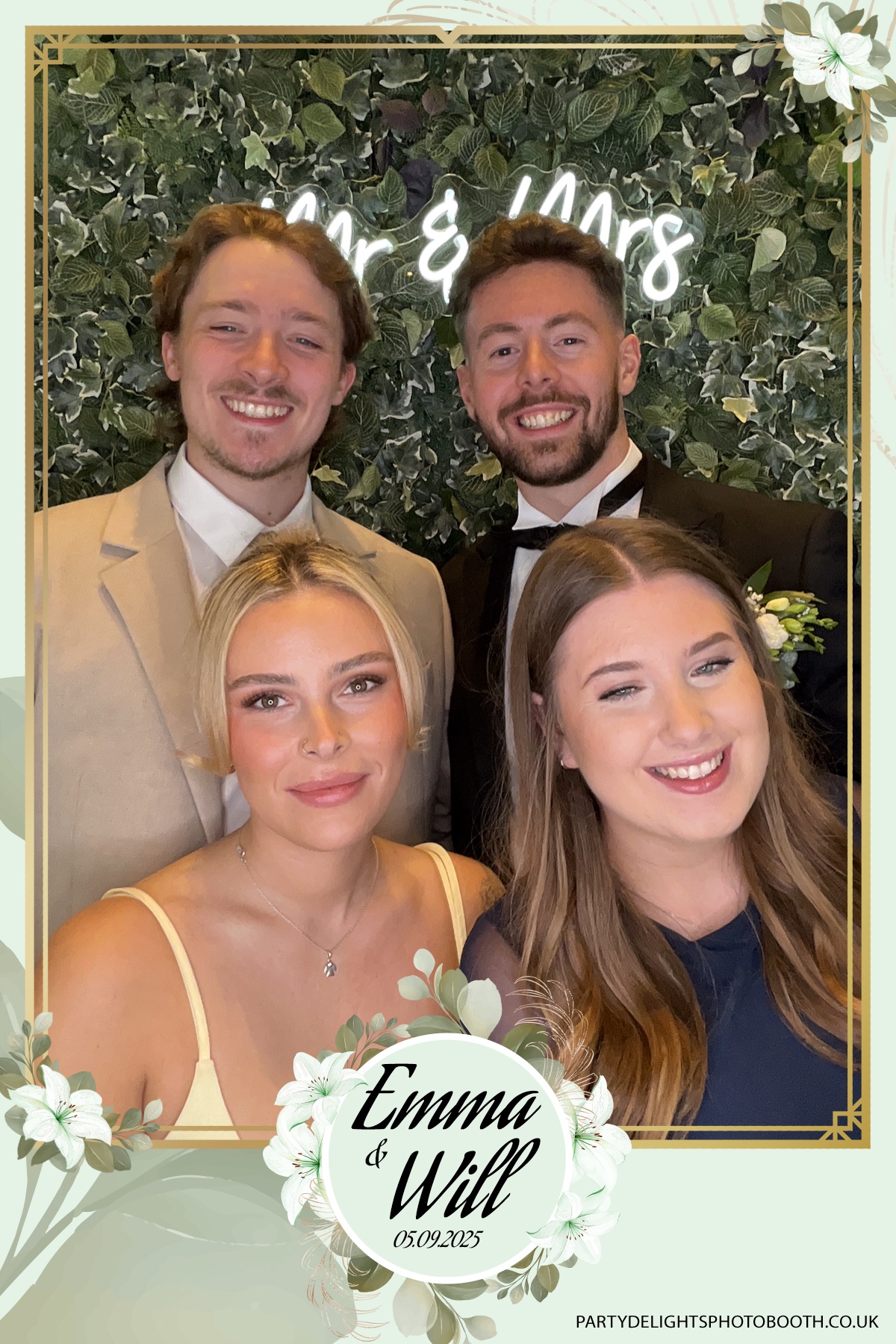 Will & Emma’s Wedding | View more photos from the event at gallery.partydelightsphotobooth.co.uk/u/PartyDelightsPhotoBooth/Will-Emma’s-Wedding