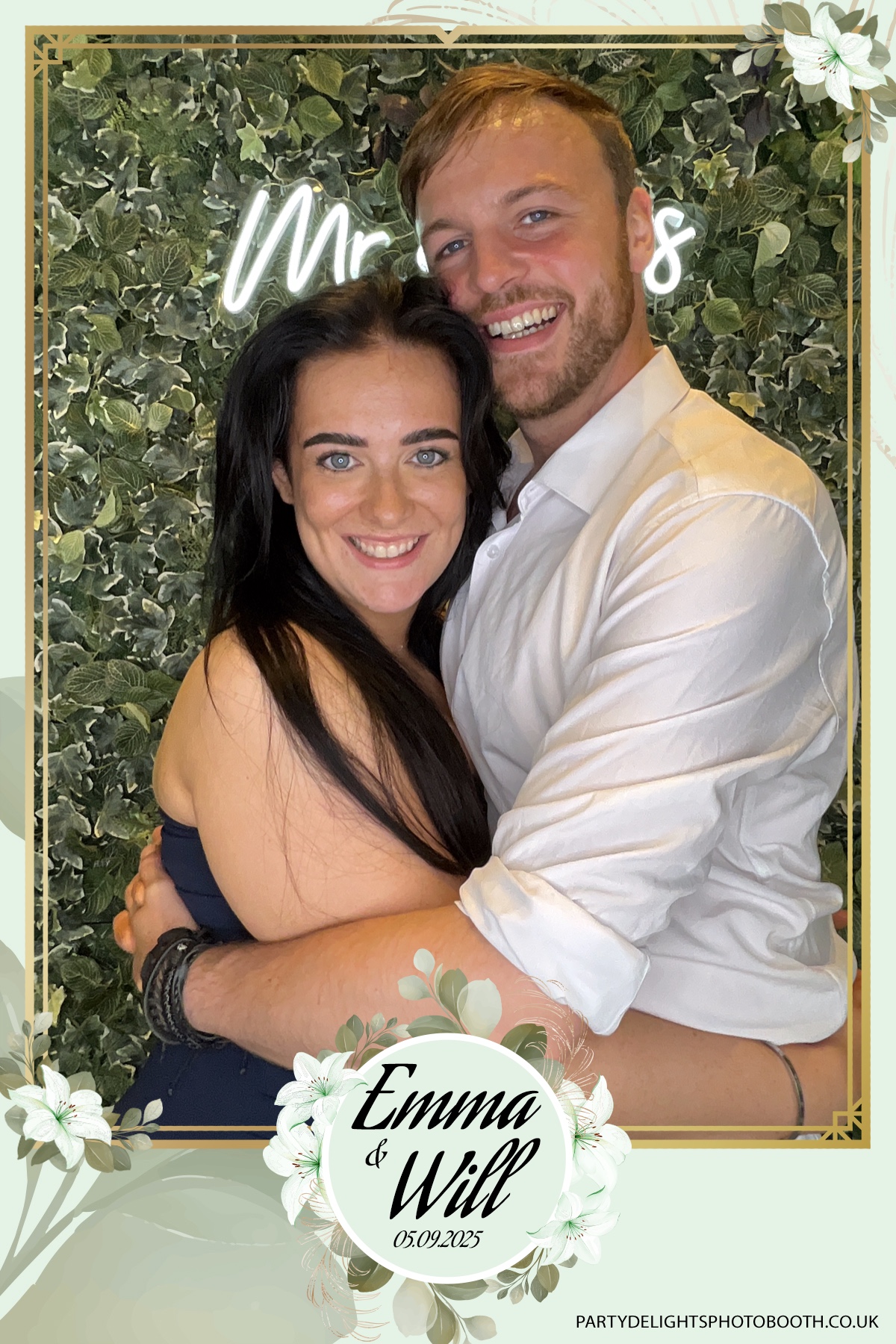 Will & Emma’s Wedding | View more photos from the event at gallery.partydelightsphotobooth.co.uk/u/PartyDelightsPhotoBooth/Will-Emma’s-Wedding