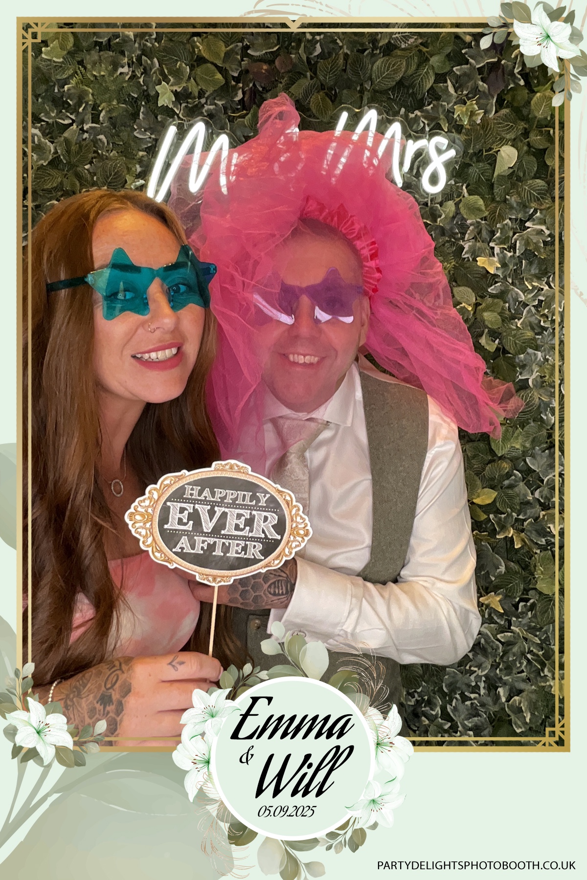 Will & Emma’s Wedding | View more photos from the event at gallery.partydelightsphotobooth.co.uk/u/PartyDelightsPhotoBooth/Will-Emma’s-Wedding