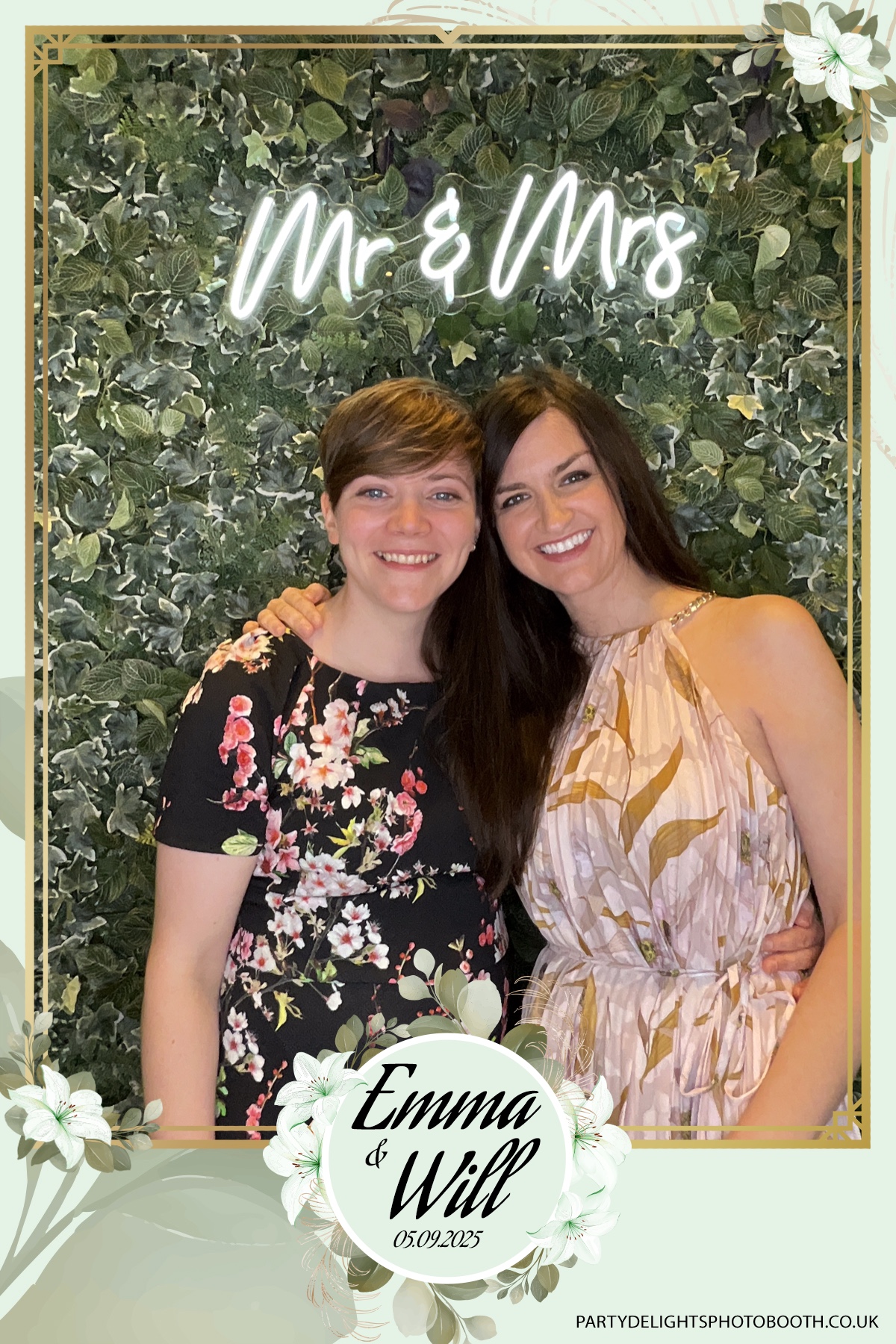 Will & Emma’s Wedding | View more photos from the event at gallery.partydelightsphotobooth.co.uk/u/PartyDelightsPhotoBooth/Will-Emma’s-Wedding