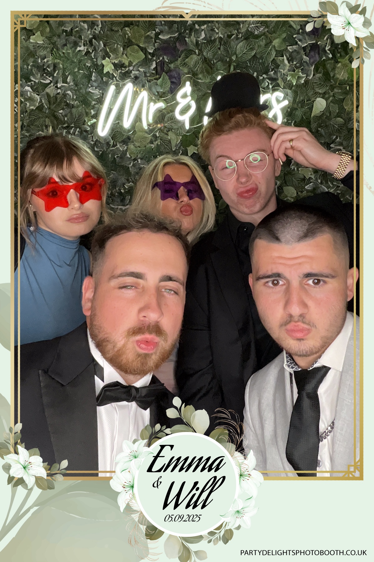 Will & Emma’s Wedding | View more photos from the event at gallery.partydelightsphotobooth.co.uk/u/PartyDelightsPhotoBooth/Will-Emma’s-Wedding