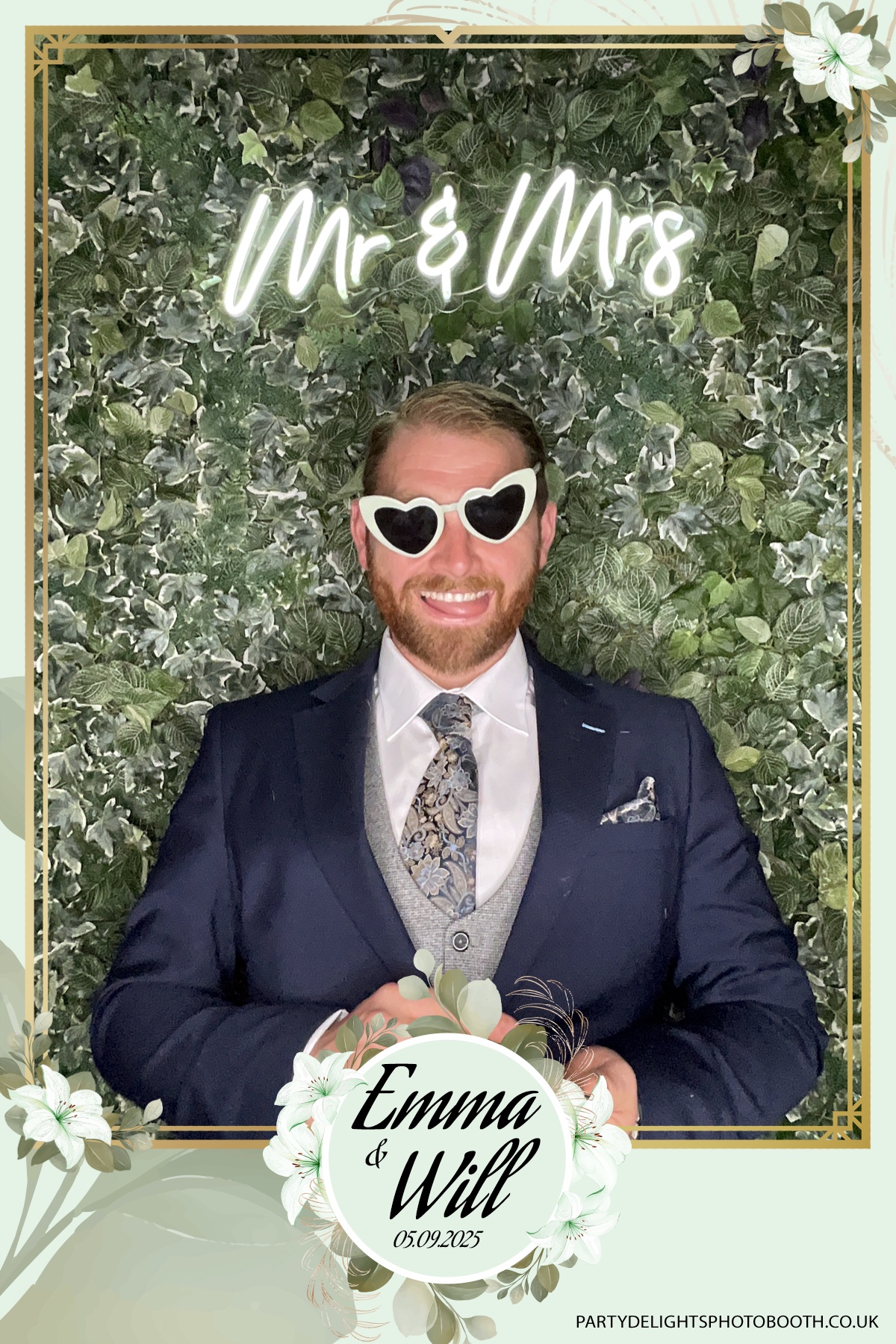 Will & Emma’s Wedding | View more photos from the event at gallery.partydelightsphotobooth.co.uk/u/PartyDelightsPhotoBooth/Will-Emma’s-Wedding