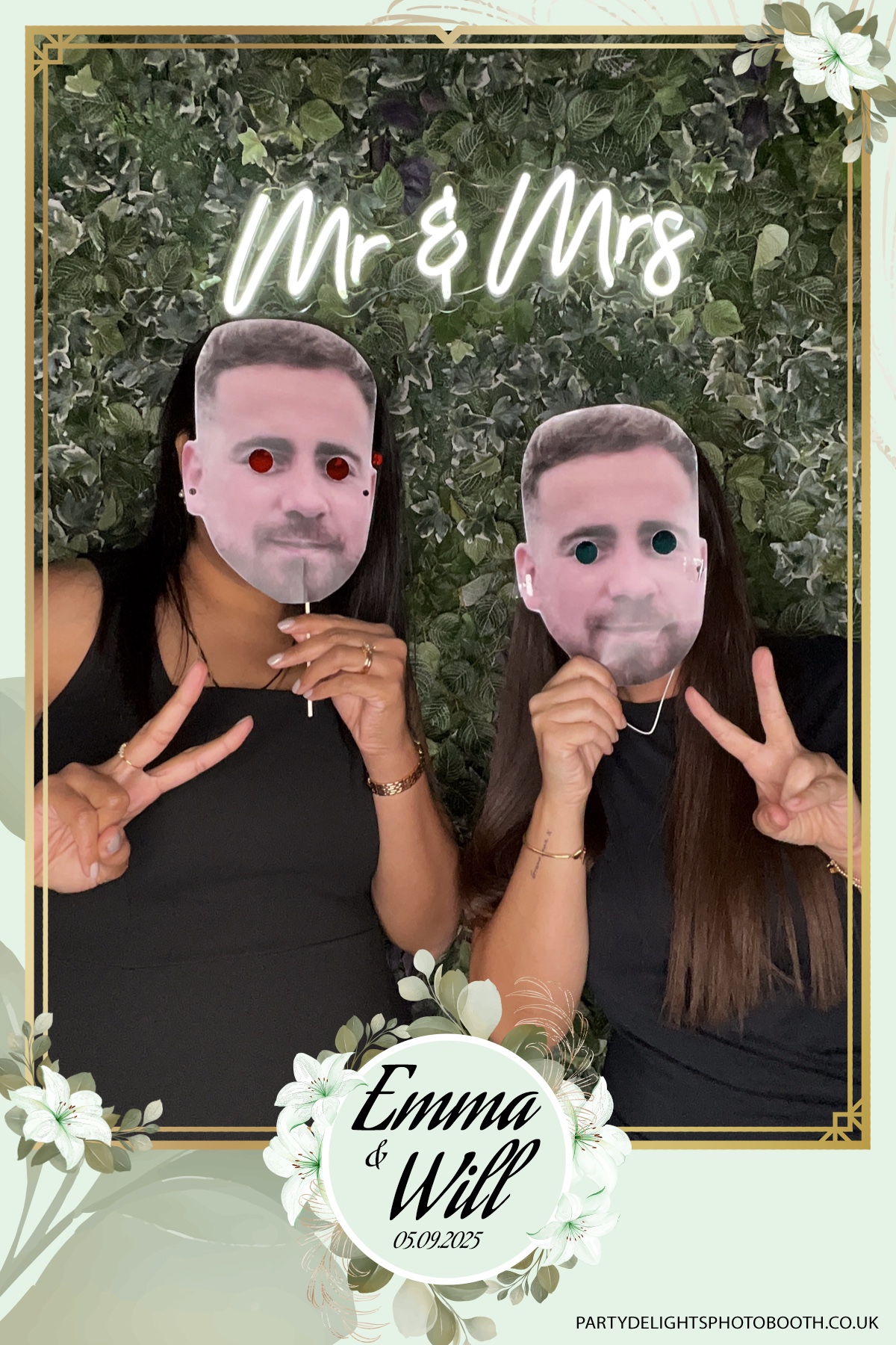 Will & Emma’s Wedding | View more photos from the event at gallery.partydelightsphotobooth.co.uk/u/PartyDelightsPhotoBooth/Will-Emma’s-Wedding