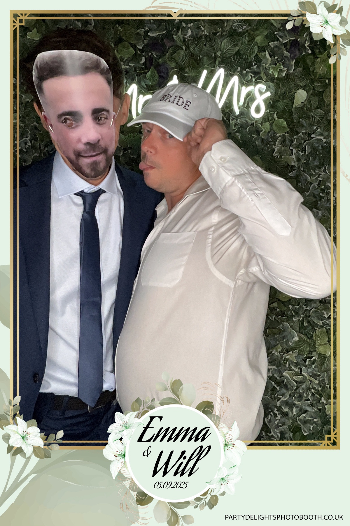 Will & Emma’s Wedding | View more photos from the event at gallery.partydelightsphotobooth.co.uk/u/PartyDelightsPhotoBooth/Will-Emma’s-Wedding