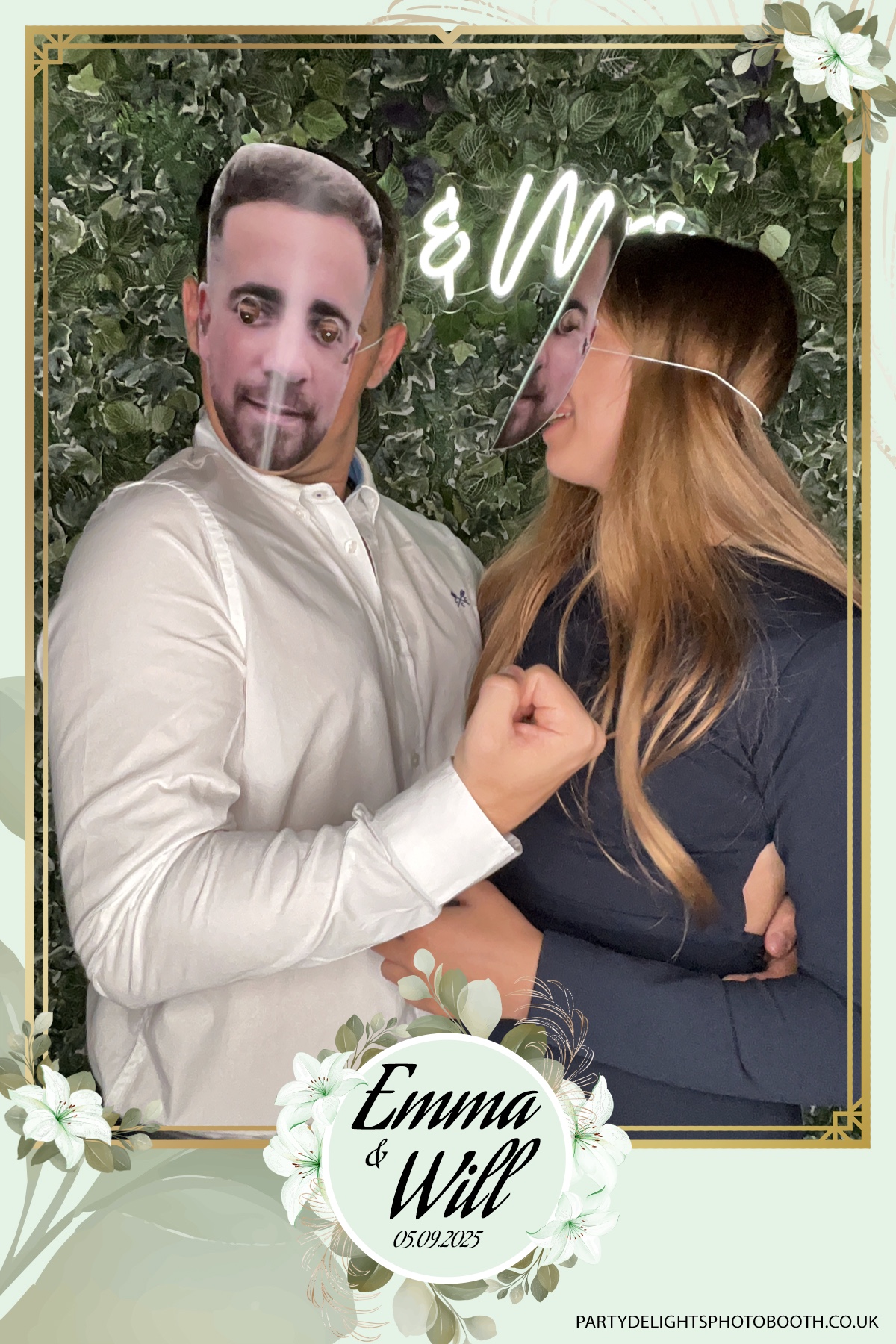 Will & Emma’s Wedding | View more photos from the event at gallery.partydelightsphotobooth.co.uk/u/PartyDelightsPhotoBooth/Will-Emma’s-Wedding