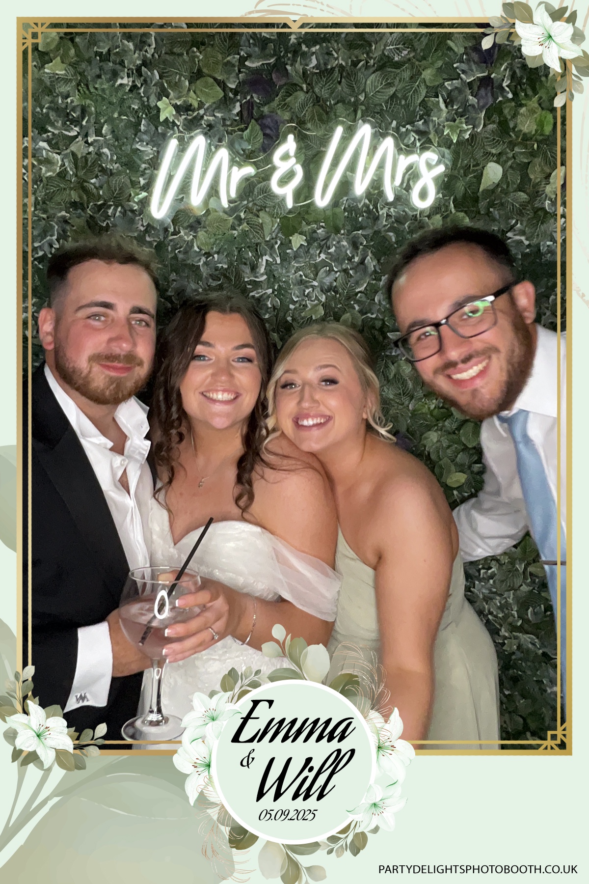 Will & Emma’s Wedding | View more photos from the event at gallery.partydelightsphotobooth.co.uk/u/PartyDelightsPhotoBooth/Will-Emma’s-Wedding