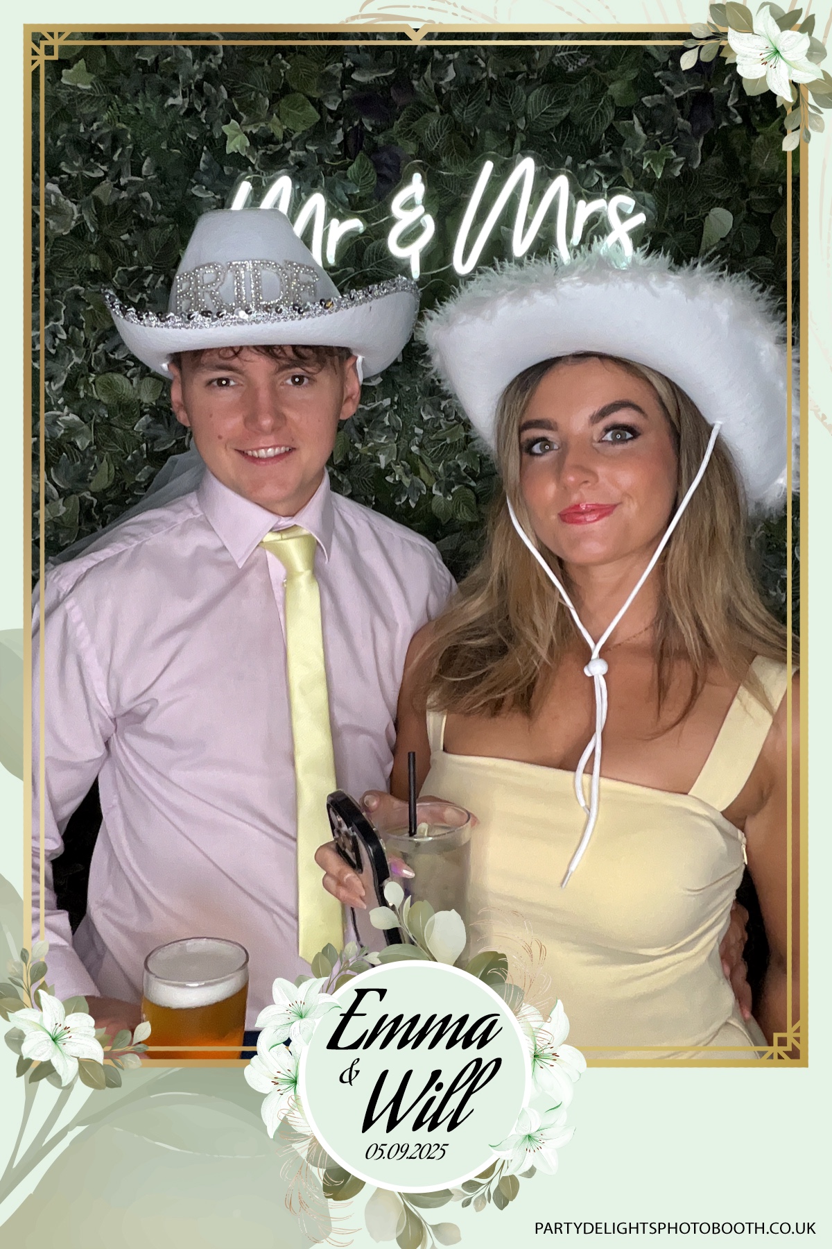 Will & Emma’s Wedding | View more photos from the event at gallery.partydelightsphotobooth.co.uk/u/PartyDelightsPhotoBooth/Will-Emma’s-Wedding