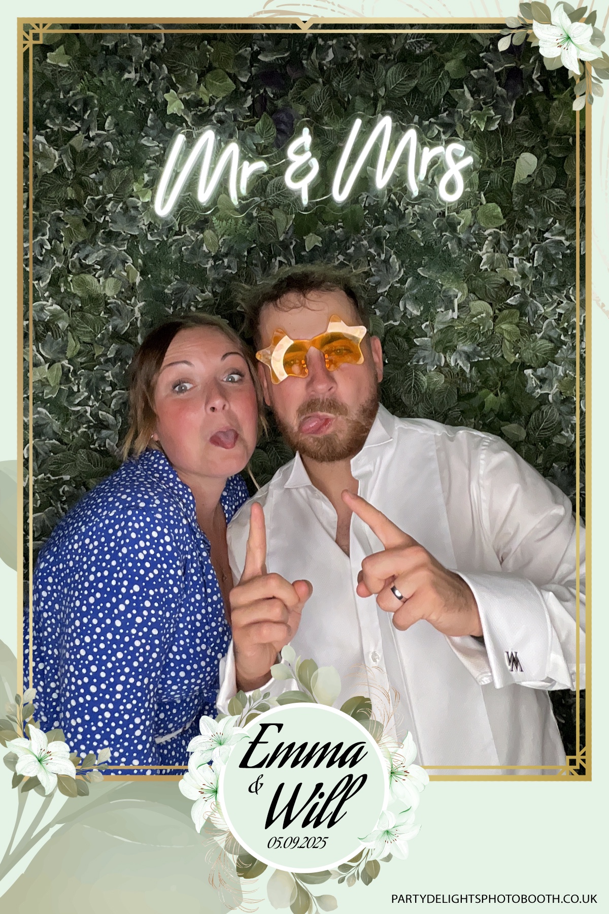 Will & Emma’s Wedding | View more photos from the event at gallery.partydelightsphotobooth.co.uk/u/PartyDelightsPhotoBooth/Will-Emma’s-Wedding