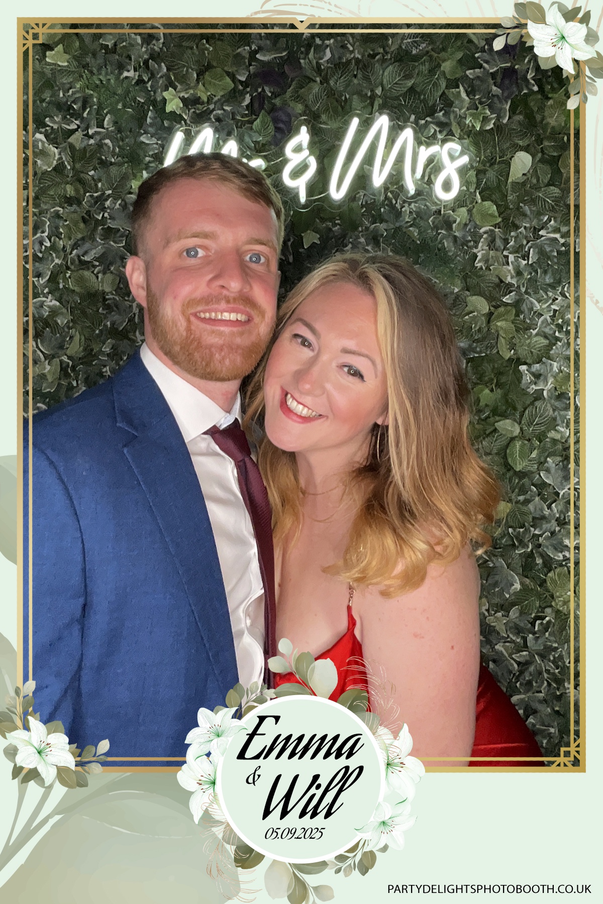 Will & Emma’s Wedding | View more photos from the event at gallery.partydelightsphotobooth.co.uk/u/PartyDelightsPhotoBooth/Will-Emma’s-Wedding