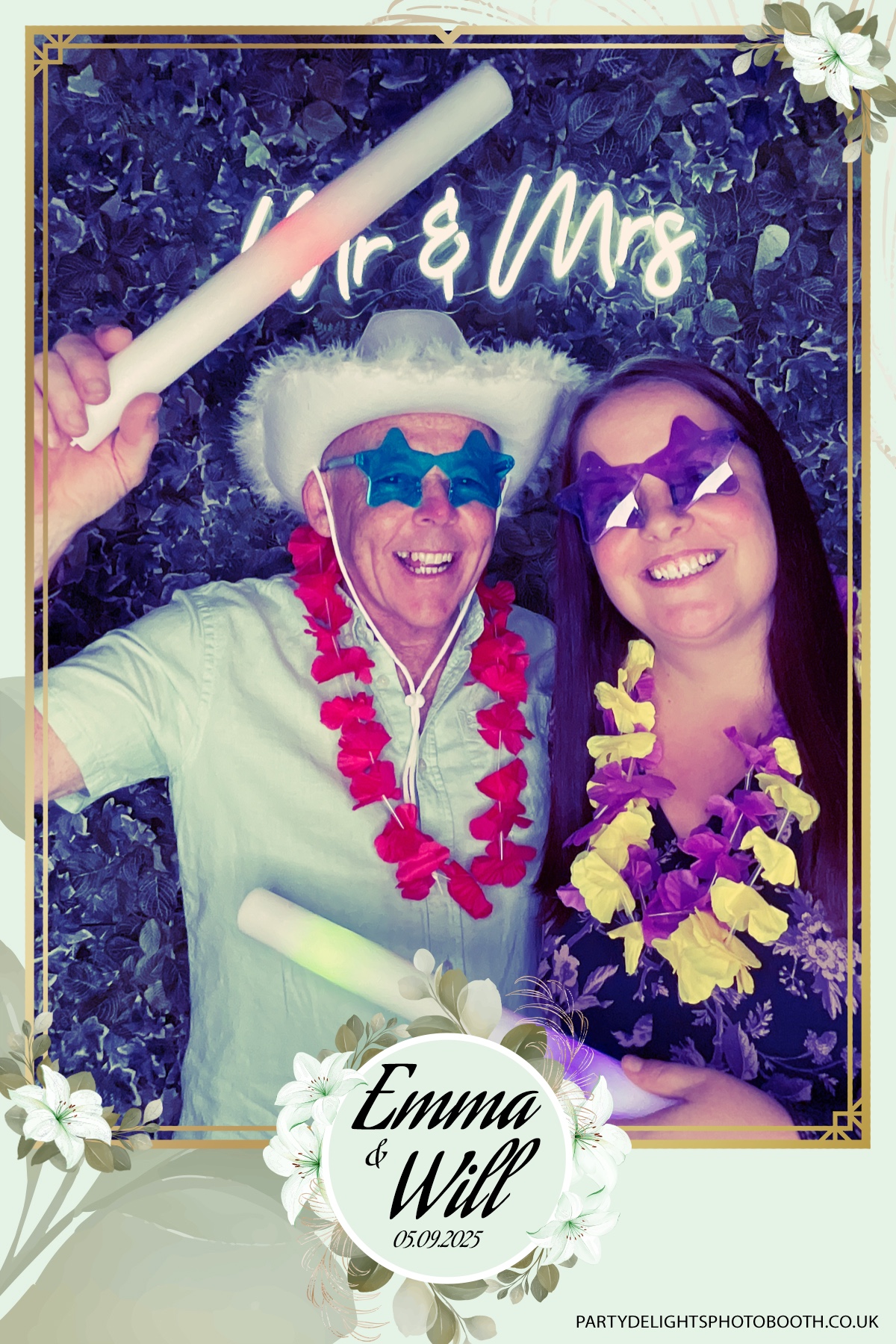 Will & Emma’s Wedding | View more photos from the event at gallery.partydelightsphotobooth.co.uk/u/PartyDelightsPhotoBooth/Will-Emma’s-Wedding