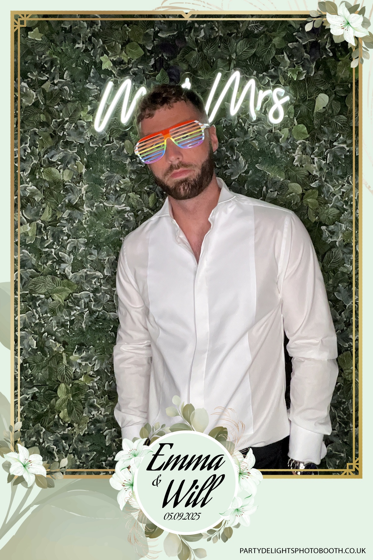 Will & Emma’s Wedding | View more photos from the event at gallery.partydelightsphotobooth.co.uk/u/PartyDelightsPhotoBooth/Will-Emma’s-Wedding