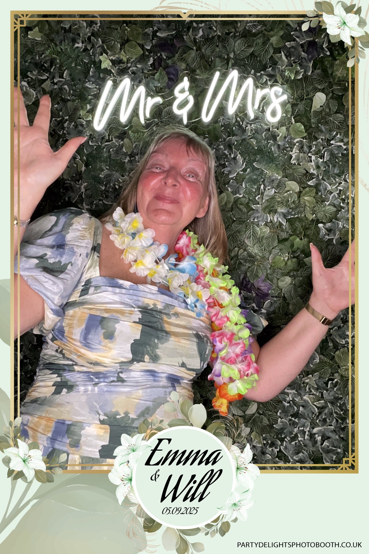 Will & Emma’s Wedding | View more photos from the event at gallery.partydelightsphotobooth.co.uk/u/PartyDelightsPhotoBooth/Will-Emma’s-Wedding
