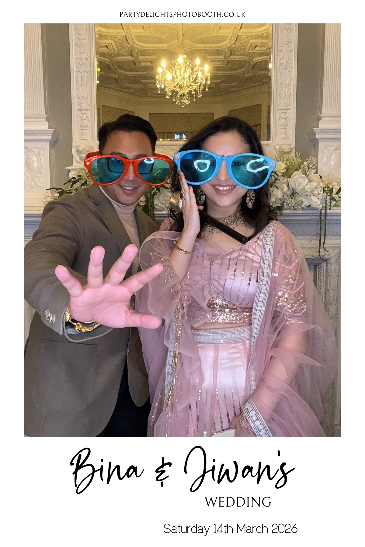 Bina and Jiwan's Wedding | View more photos from the event at gallery.partydelightsphotobooth.co.uk/u/PartyDelightsPhotoBooth/Bina-and-Jiwans-Wedding