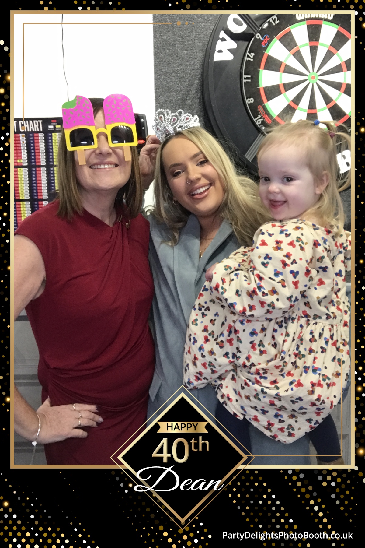 Deans 40th Birthday | View more photos from the event at gallery.partydelightsphotobooth.co.uk/u/PartyDelightsPhotoBooth/Deans-40th-Birthday