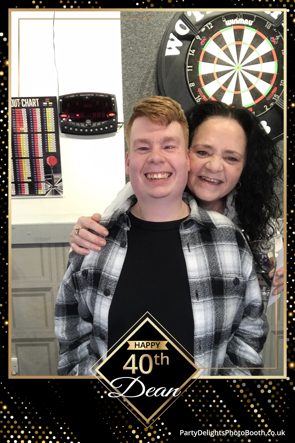 Deans 40th Birthday | View more photos from the event at gallery.partydelightsphotobooth.co.uk/u/PartyDelightsPhotoBooth/Deans-40th-Birthday