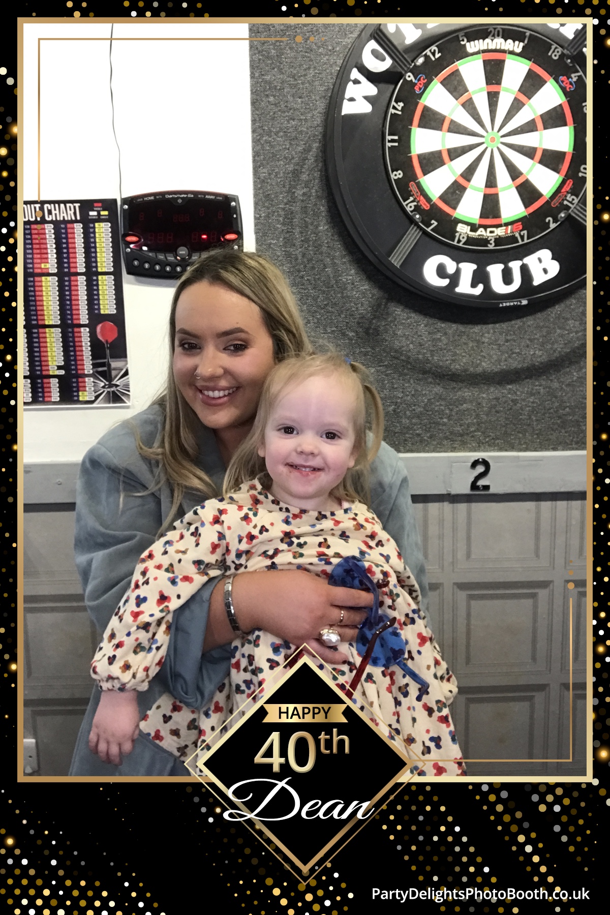 Deans 40th Birthday | View more photos from the event at gallery.partydelightsphotobooth.co.uk/u/PartyDelightsPhotoBooth/Deans-40th-Birthday