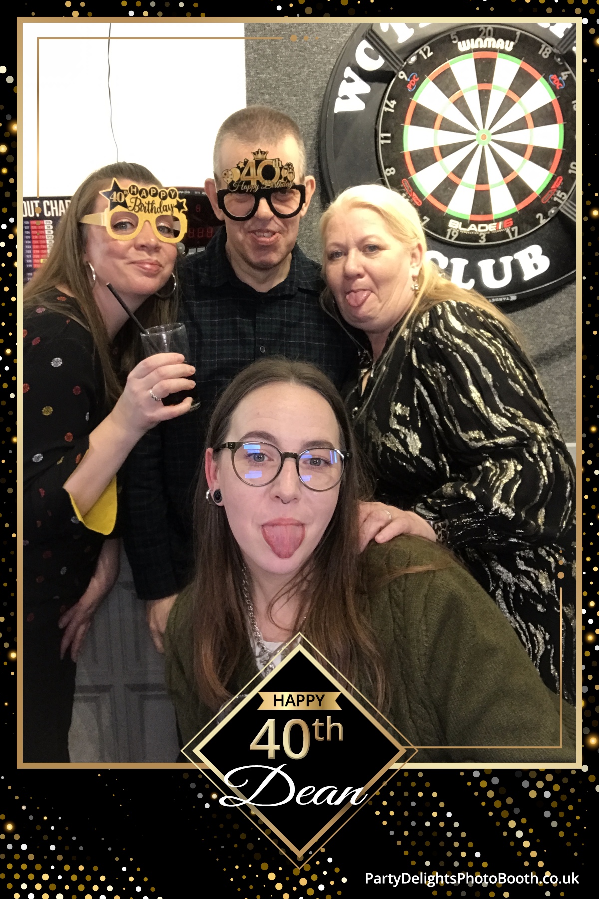 Deans 40th Birthday | View more photos from the event at gallery.partydelightsphotobooth.co.uk/u/PartyDelightsPhotoBooth/Deans-40th-Birthday