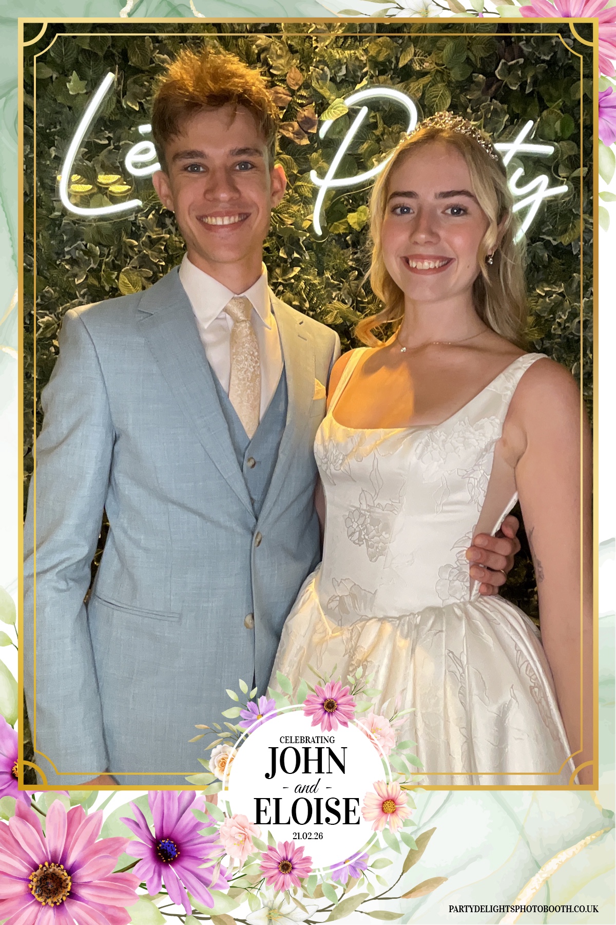 John and Eloise’s reception | View more photos from the event at gallery.partydelightsphotobooth.co.uk/u/PartyDelightsPhotoBooth/John-and-Eloise’s-reception